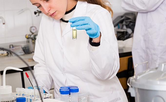 Set Of 100 Plastic Test Tubes With Lids, 5 Ml Graduated Shot Tubes With Screw Caps Small Vials Container For Liquid 0