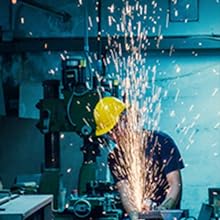 Anti-Fog Protective Safety Goggles Clear Lens Wide-Vision Adjustable Eye Protection Soft Lightweight Eye 2