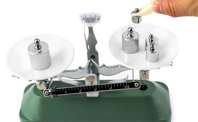Balance Scale, 200g / 0.2g, Laboratory Triple Beam Balance Beam Scale For Teaching Tool 1