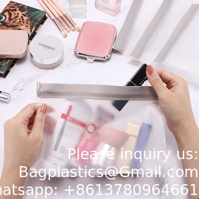 Toiletry bags, Soft Plastic Travel Makeup Cosmetic Bags, Zipper Closure Design, Waterproof Portable Carry on Bags